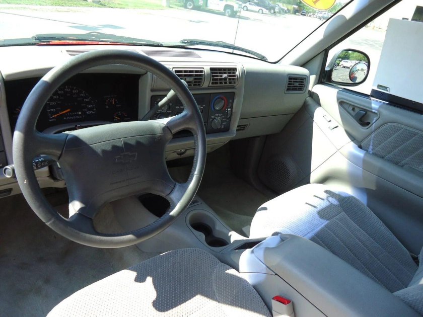 Chevrolet Blazer 1999 Interior