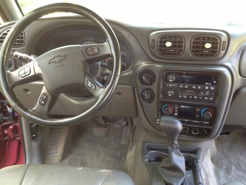 Chevrolet trailblazer 2005 салон