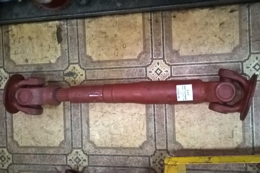 Н.081.02.200-17 вал карданный привода выгрузного шнека Дон-1500