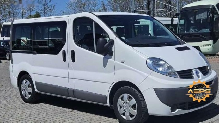 Микроавтобус рено трафик