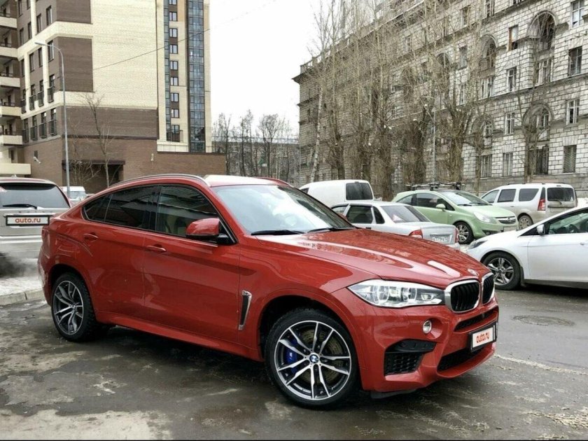 BMW x6m Red