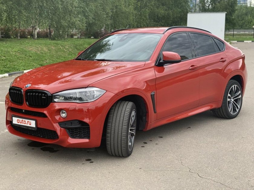 BMW x6m f86 Red
