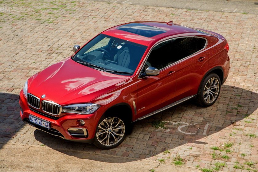 БМВ х6 красная