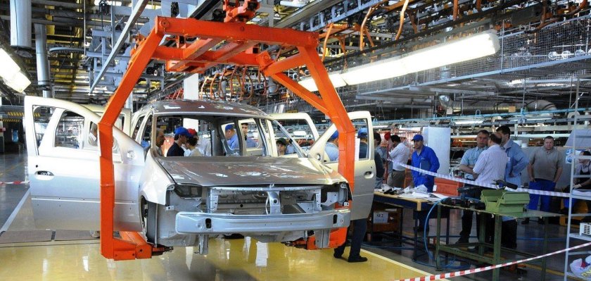 Автомобильный конвейер Лада Ларгус