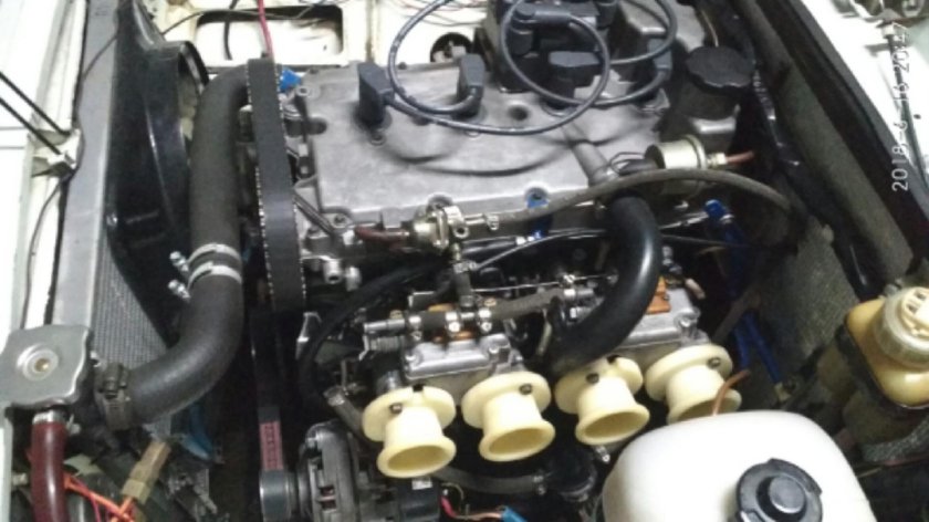 Мотор ВАЗ 16v карбюраторный