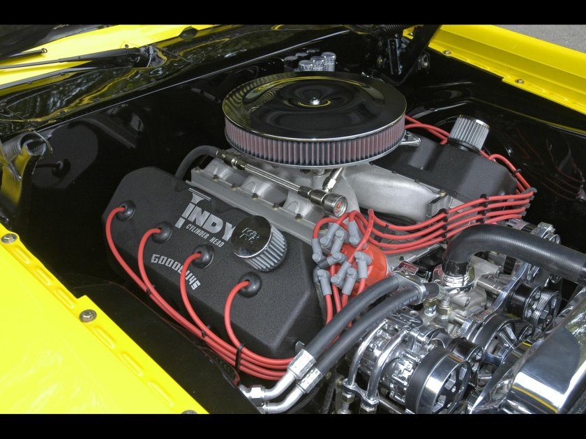 V8 двигатель dodge Challenger