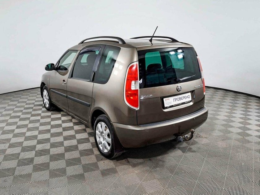 Шкода румстер 2008 года
