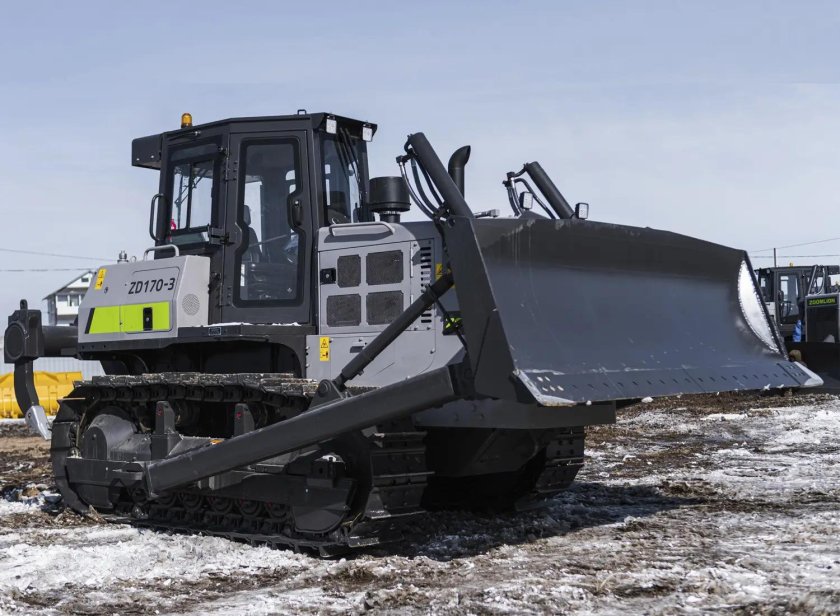 Гусеничный бульдозер