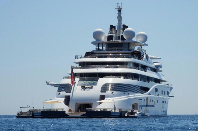 Quantum Blue яхта