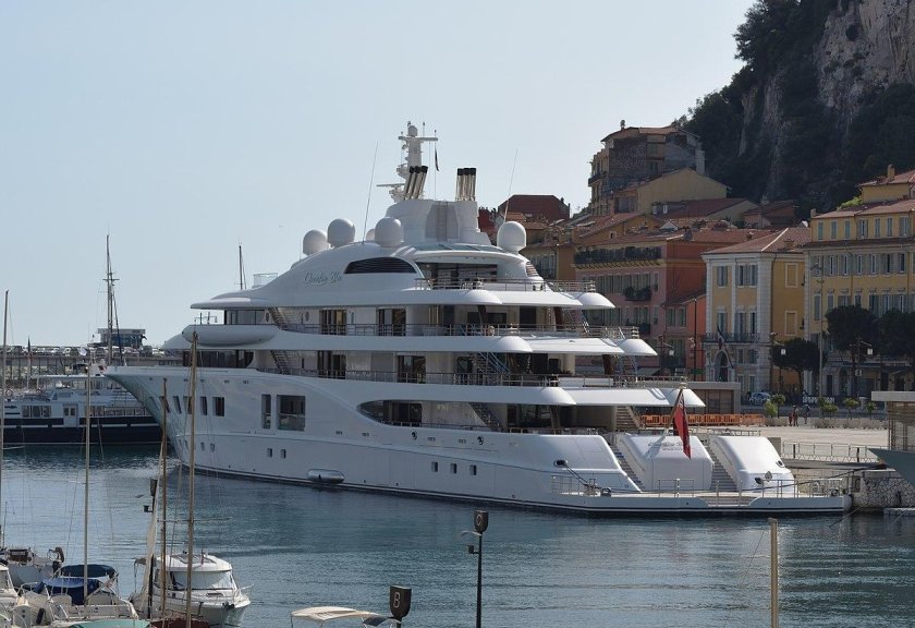 Quantum Blue яхта Галицкого