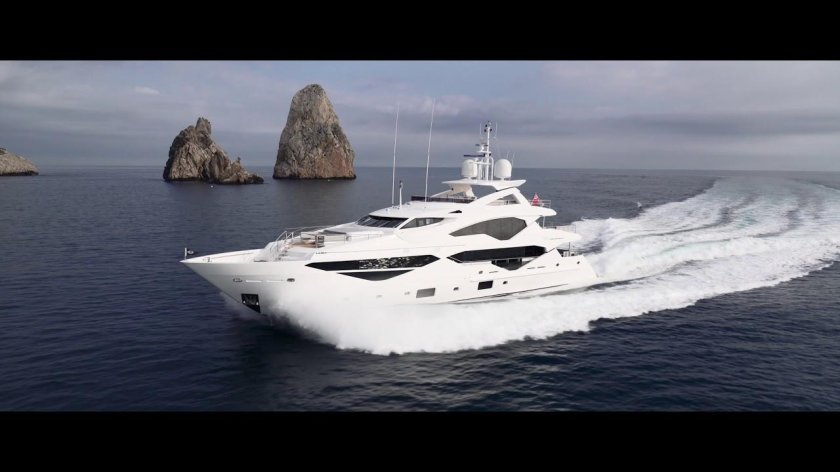 Яхта Сансикер 131