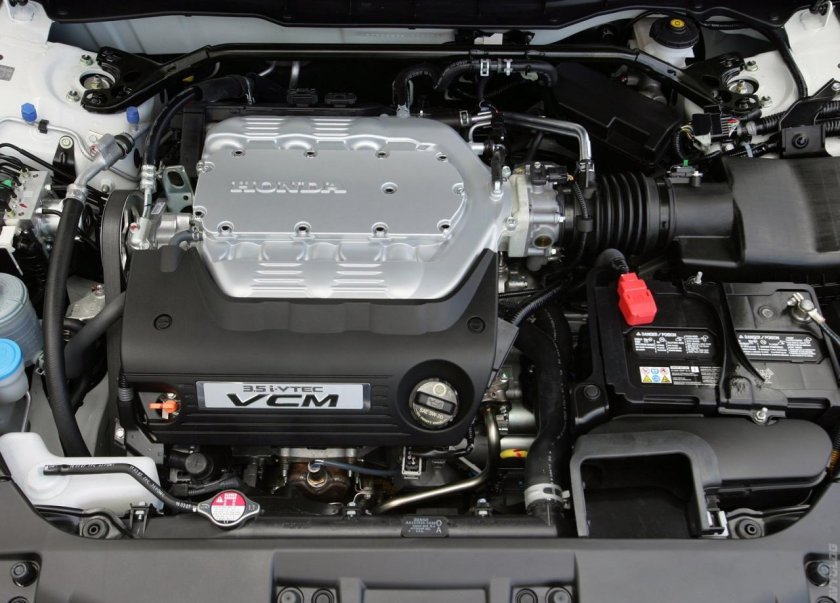 Хонда Аккорд 3.5 v6