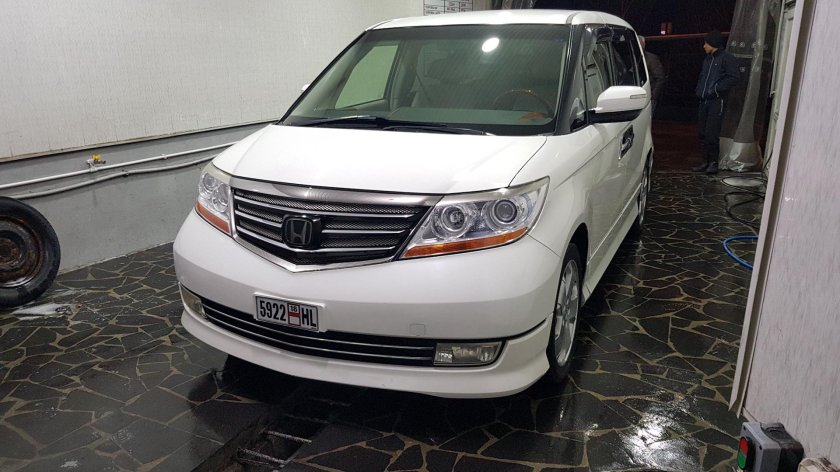 Honda Elysion Prestige 3.5