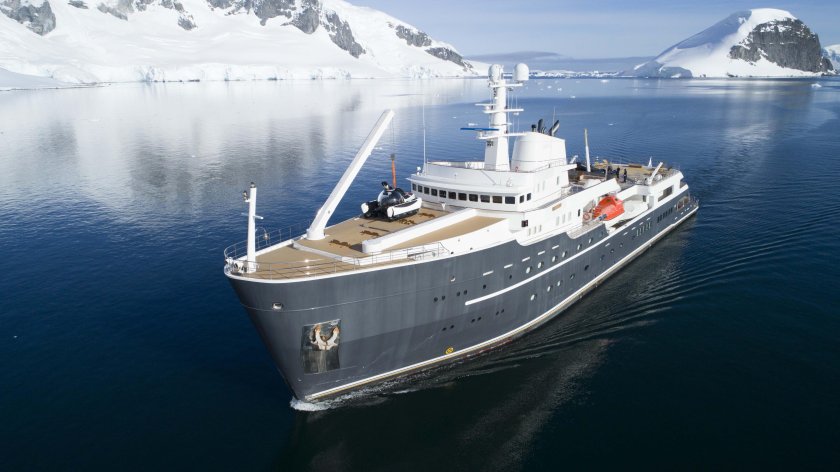 Яхта эксплорер