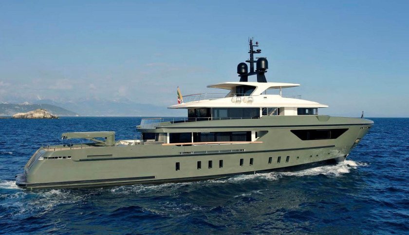 Экспедиционная моторная яхта 20 метров