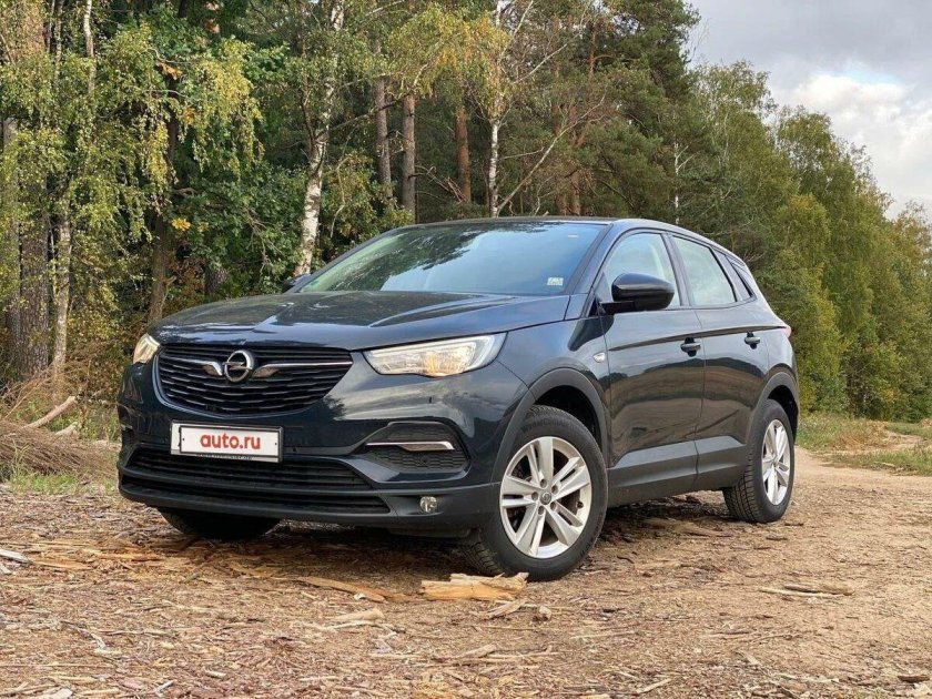 Renault Arkana чёрная