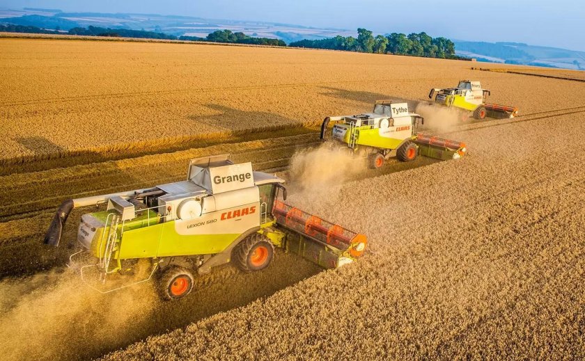 Комбайн для сбора пшеницы