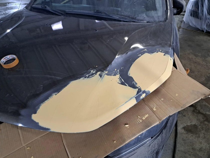 Покраска капота Лада Гранта