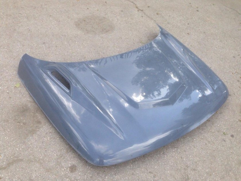 Пластиковый капот на ВАЗ 2110 Я робот