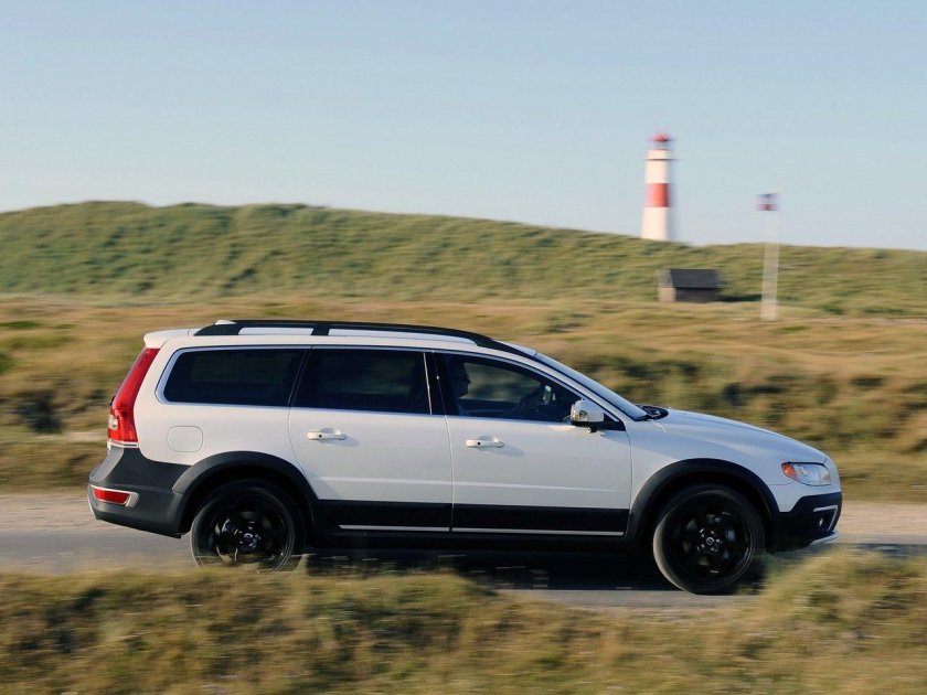Volvo xc70 III