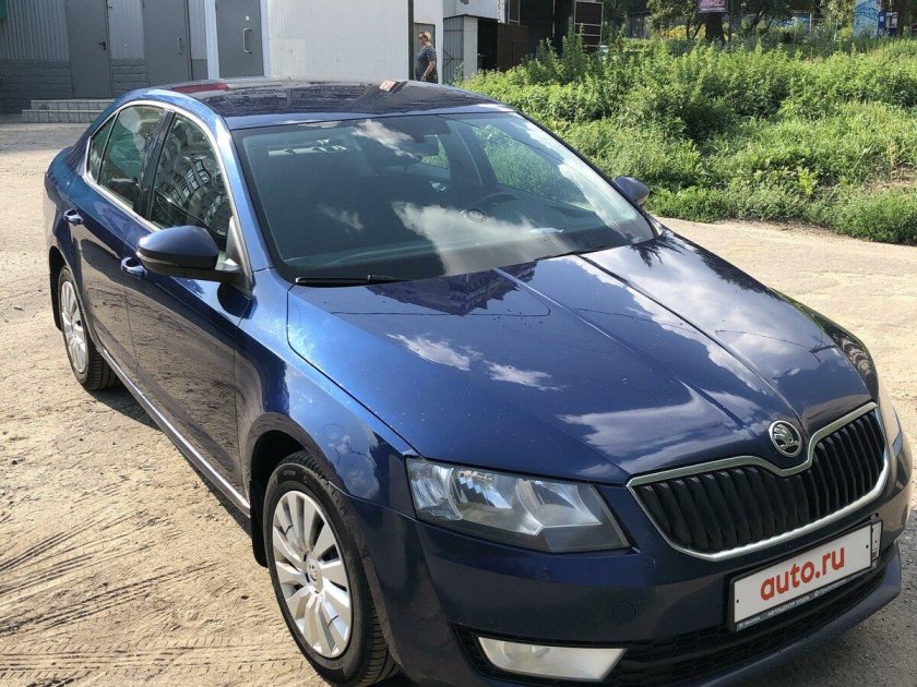 Шкода Октавия черный 2015