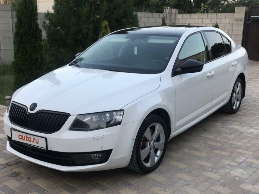 Белая шкода октавия