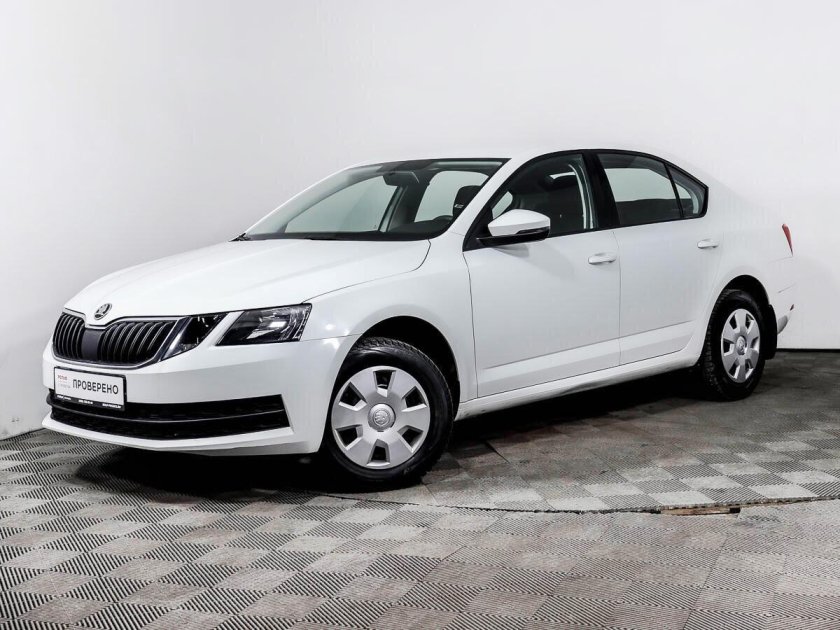 Шкода Октавия лифтбек
