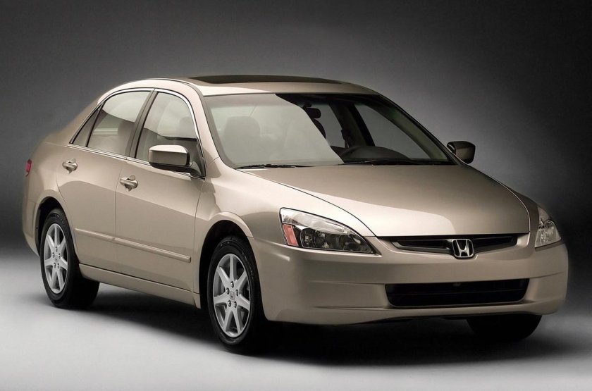 Honda Accord седан 2003