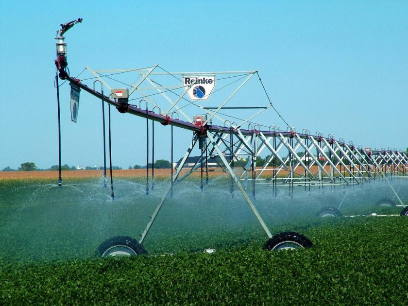 Оросительная система дождевальная машина