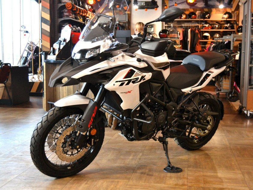 Мотоцикл benelli