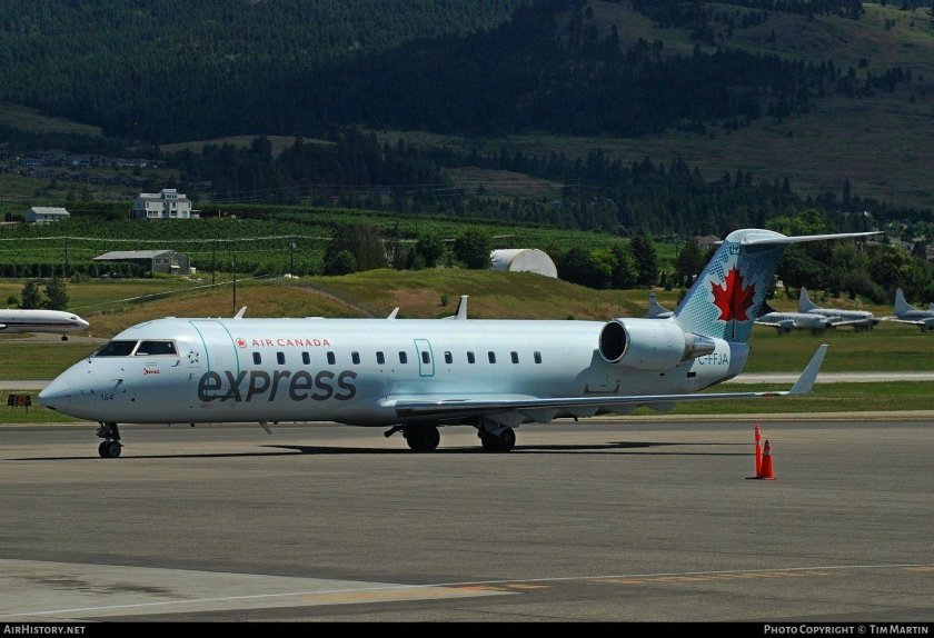 Bombardier crj200