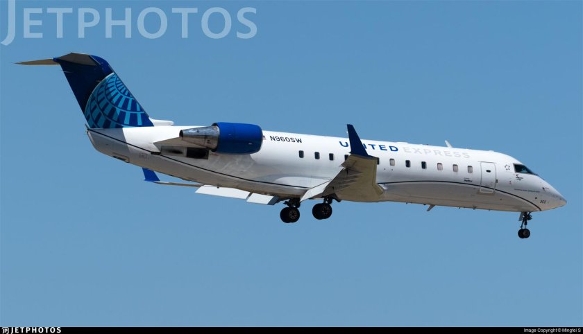 Бомбардир CRJ 200