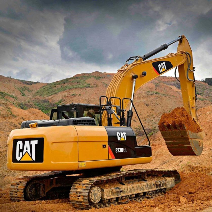 Caterpillar 323