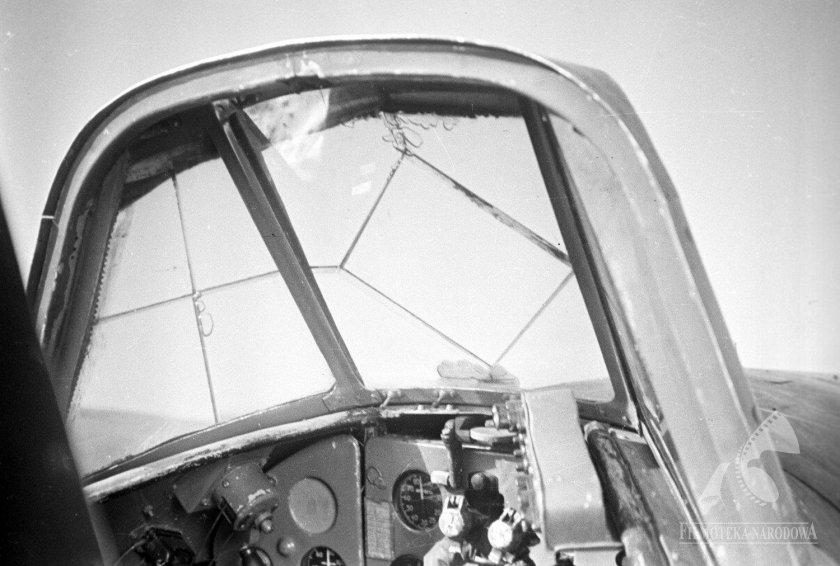 Ил-2 кабина пилота