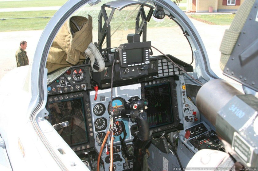 Миг 29 смт кабина