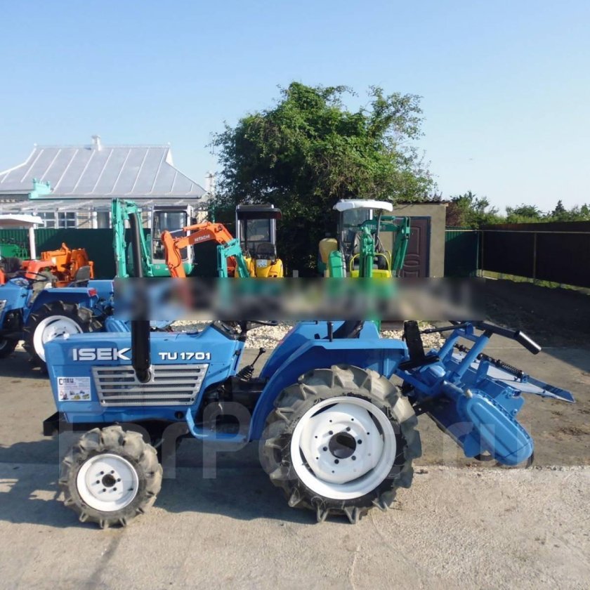 Трактор Исеки