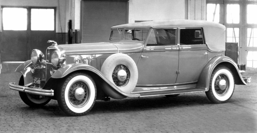 Cadillac v16 1932