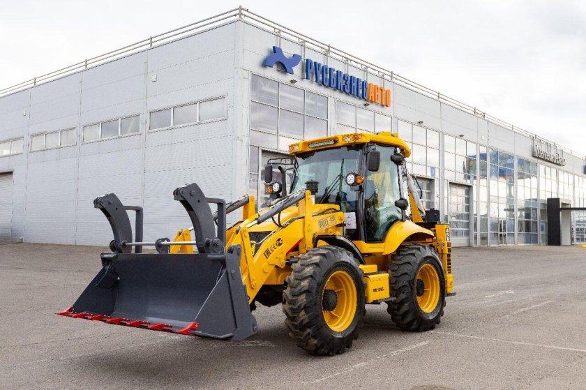 Экскаватор-погрузчик bull 4sx