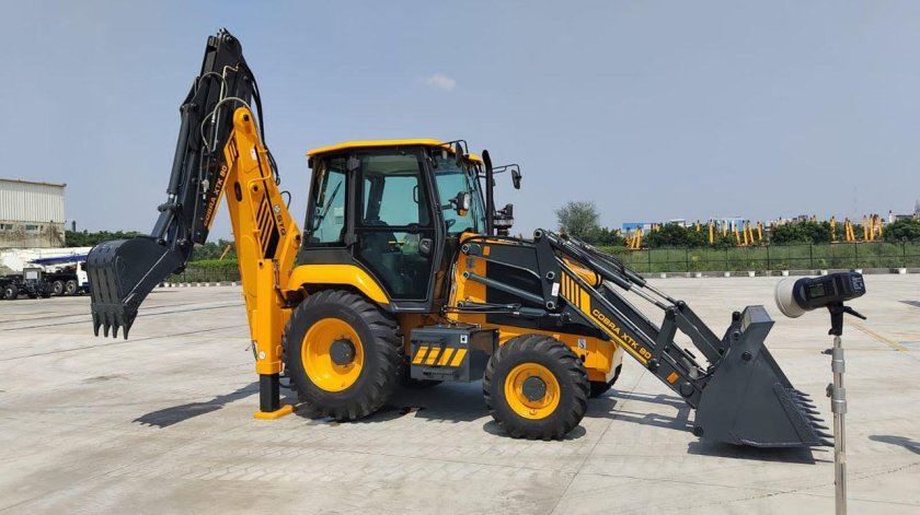 Экскаватор-погрузчик STG Cobra XTK-90