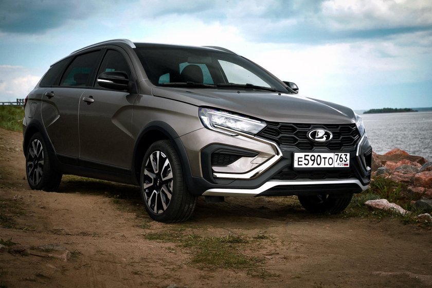 Lada Vesta SW Cross 2023