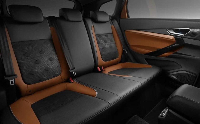 Салон лада веста св кросс 2024