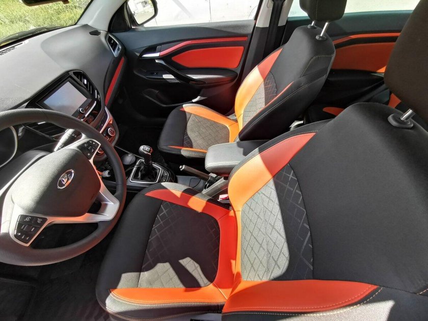 Лада Веста св кросс оранжевая