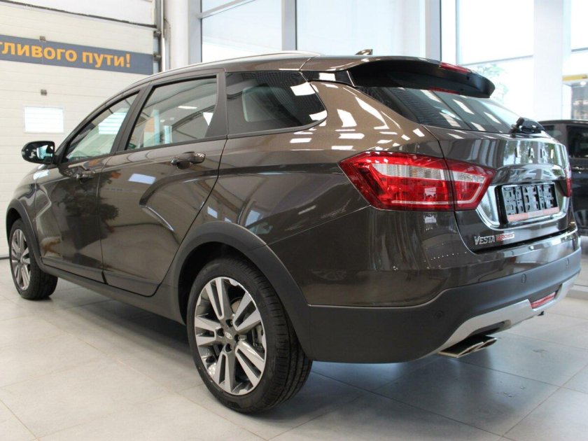 Лада Веста св 2021