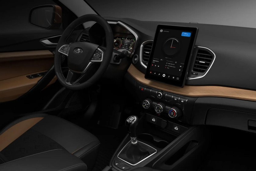 Lada Vesta SW Cross 2024 интерьер