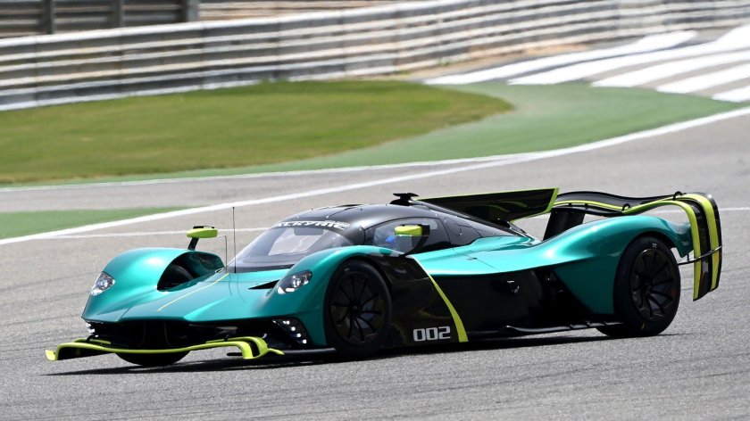 Aston martin valkyrie amr pro