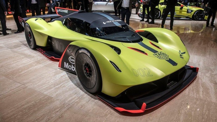Aston Martin Valkyrie Amr Pro