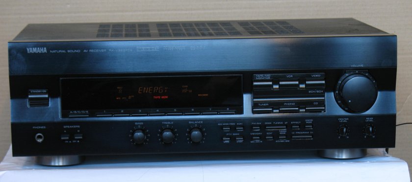Yamaha RX-v393