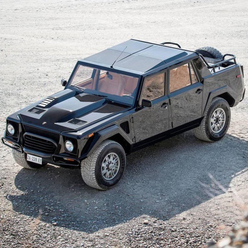 Ламборджини lm002