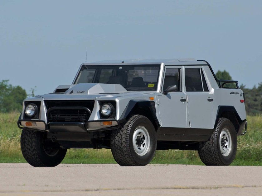 Lamborghini lm002