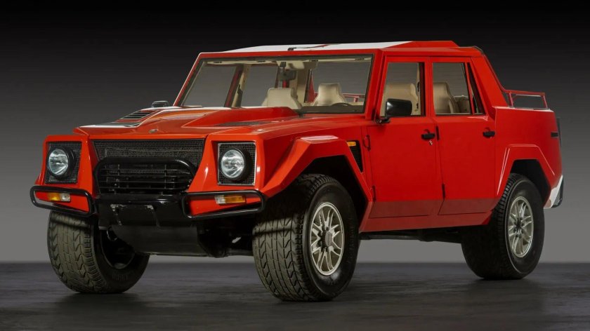 Lamborghini lm002